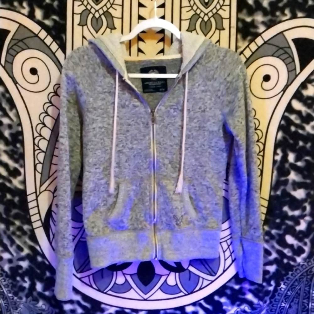 American Eagle Women's zip up hoodie